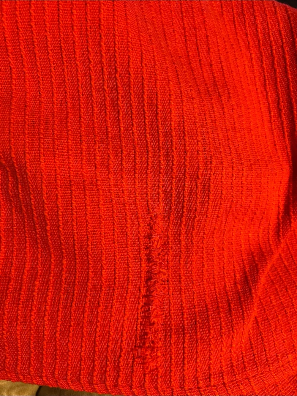 Nobrand bright red
